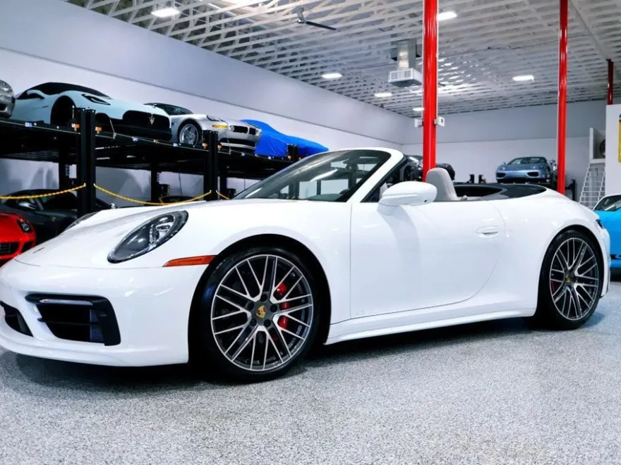 2024 Porsche 911 4S photo 1
