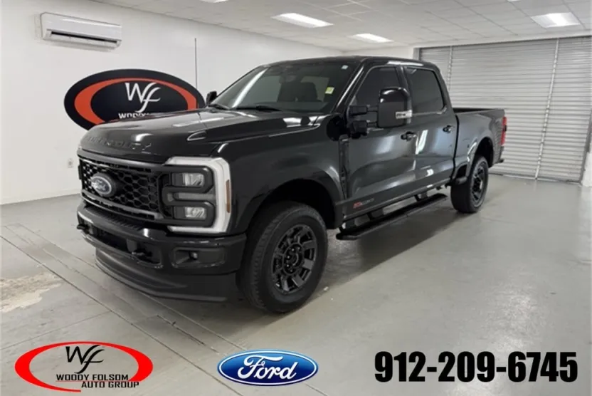 2024 Ford F-250 Lariat photo 1
