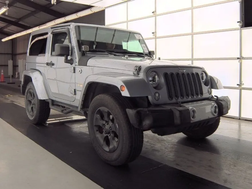 2014 Jeep Wrangler Sahara photo 1