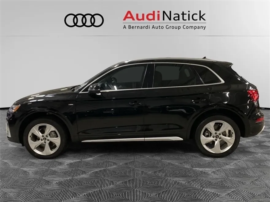 2022 Audi Q5 45 S line Premium Plus photo 1