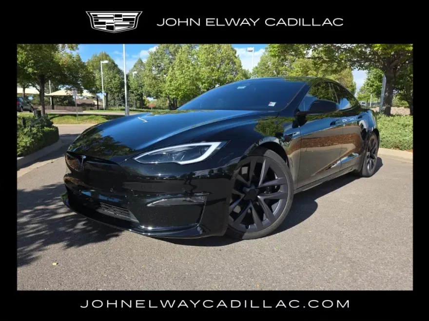 2022 Tesla Model S photo 1