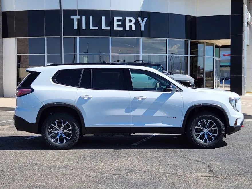 2025 Gmc Acadia AT4 photo 1