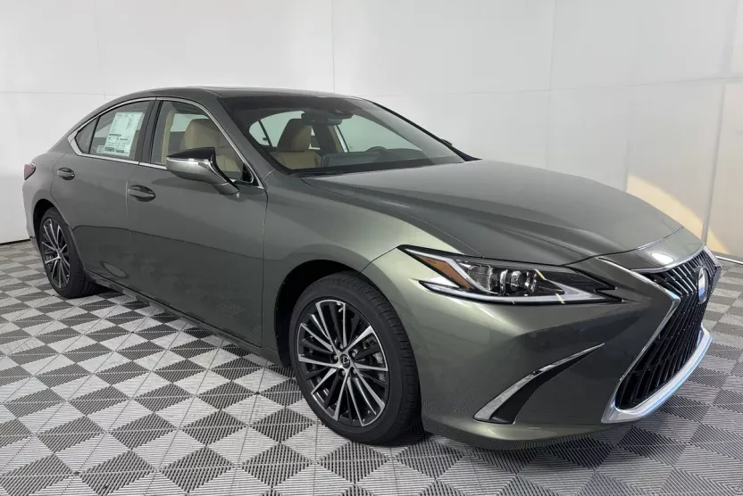 2025 Lexus ES 350 photo 1