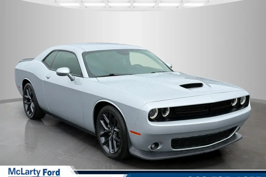 2022 Dodge Challenger GT photo 1