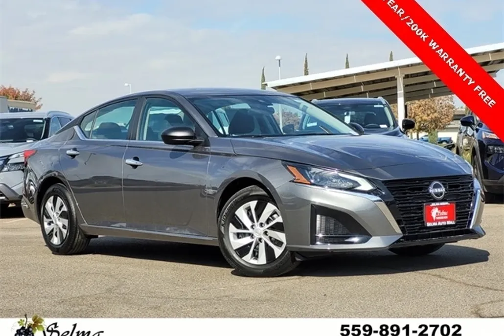 2025 Nissan Altima S photo 1