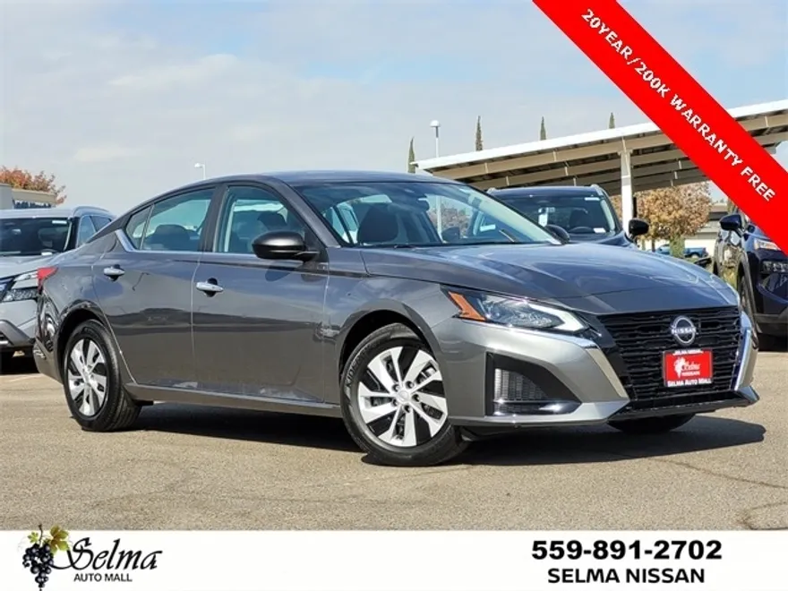 2025 Nissan Altima S photo 1