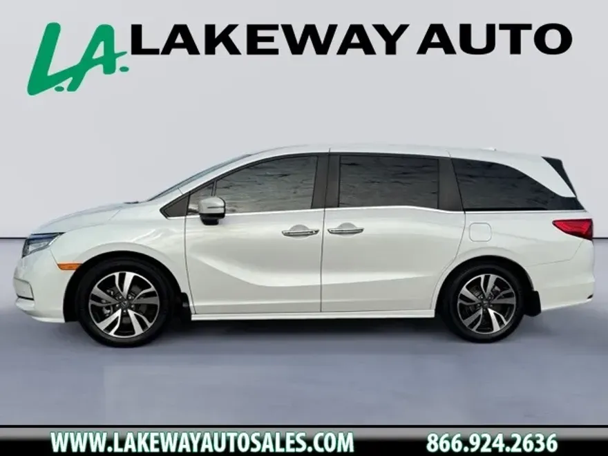 2022 Honda Odyssey Touring photo 1