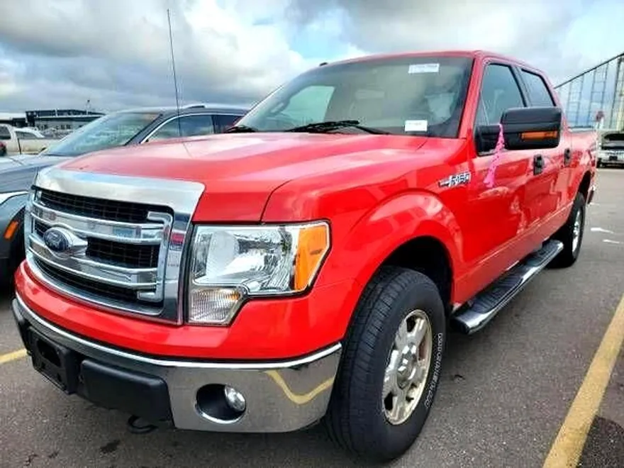2013 Ford F-150 XLT photo 1
