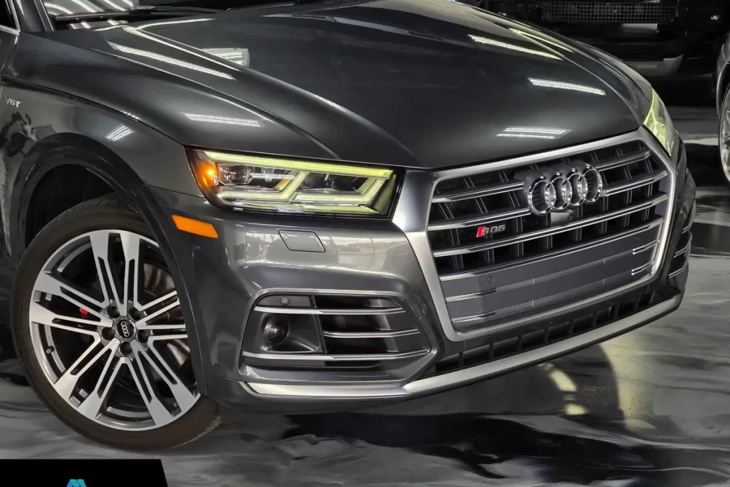 2018 Audi SQ5 Prestige photo 1