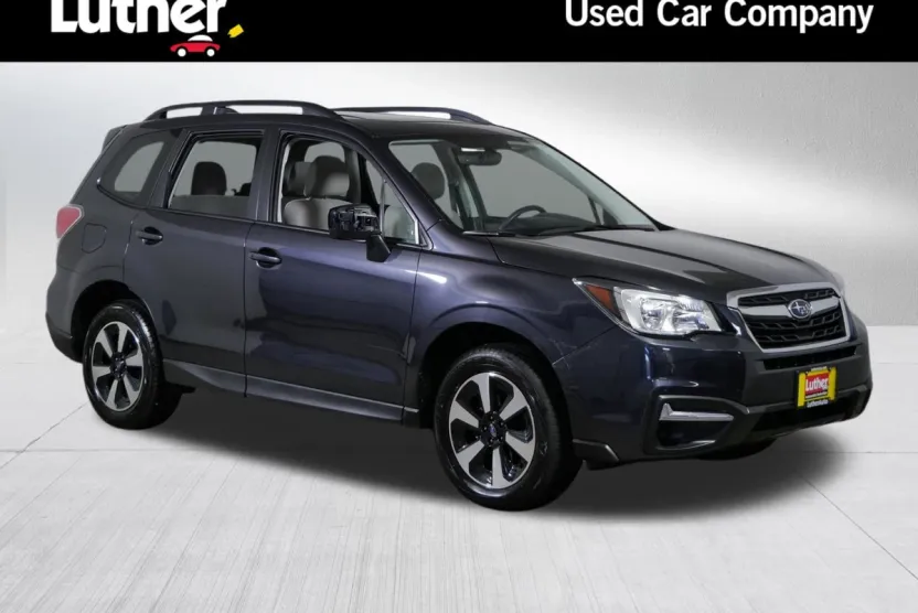 2017 Subaru Forester Premium photo 1