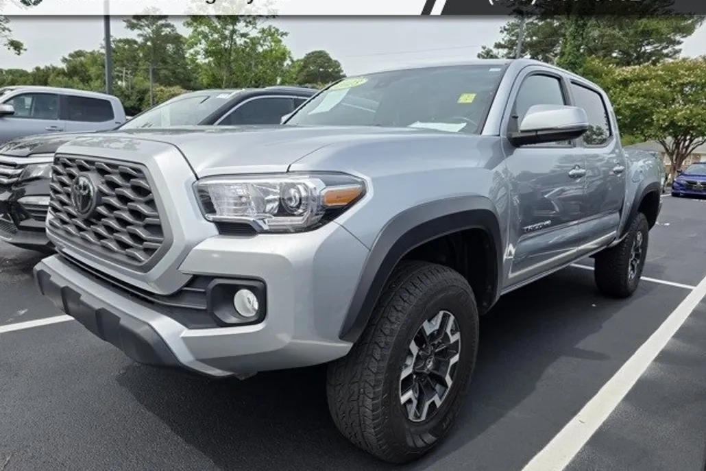 2023 Toyota Tacoma TRD Off-Road photo 1