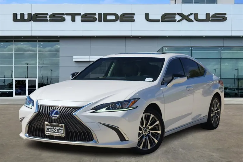 2019 Lexus ES 300h photo 1