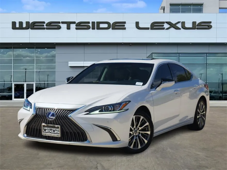 2019 Lexus ES 300h photo 1