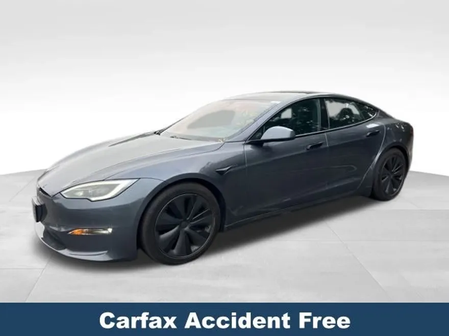2023 Tesla Model S photo 1