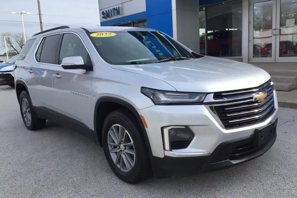 2022 Chevrolet Traverse Leather photo 1