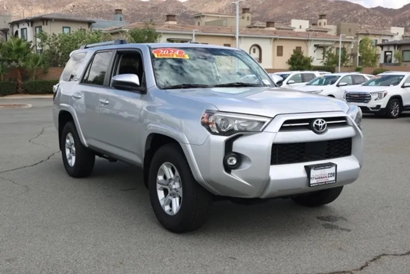 2024 Toyota 4Runner SR5 photo 1