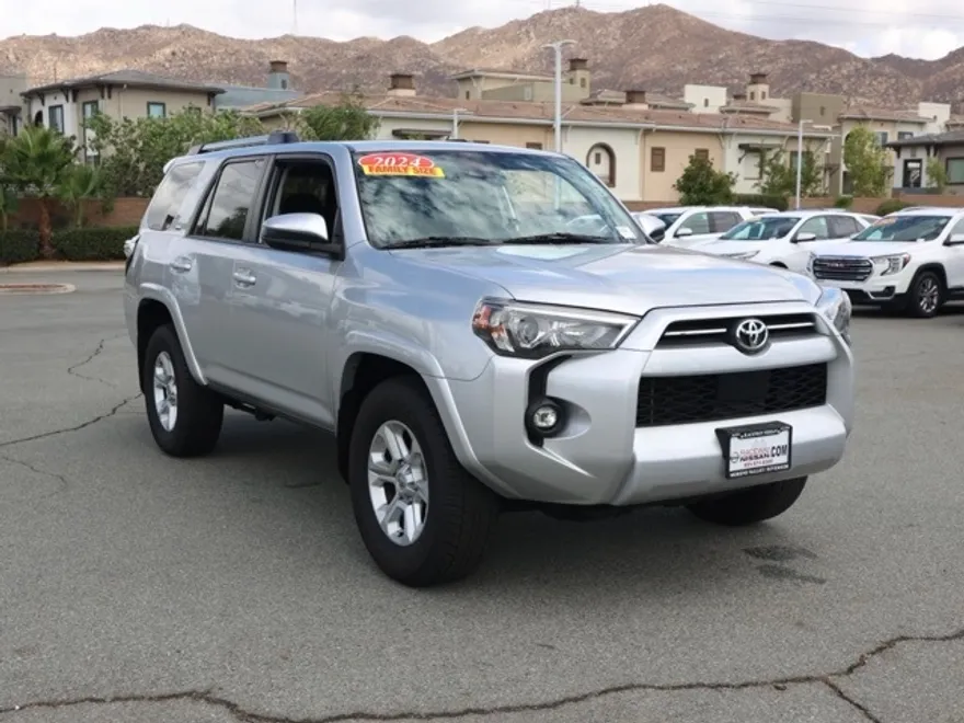 2024 Toyota 4Runner SR5 photo 1