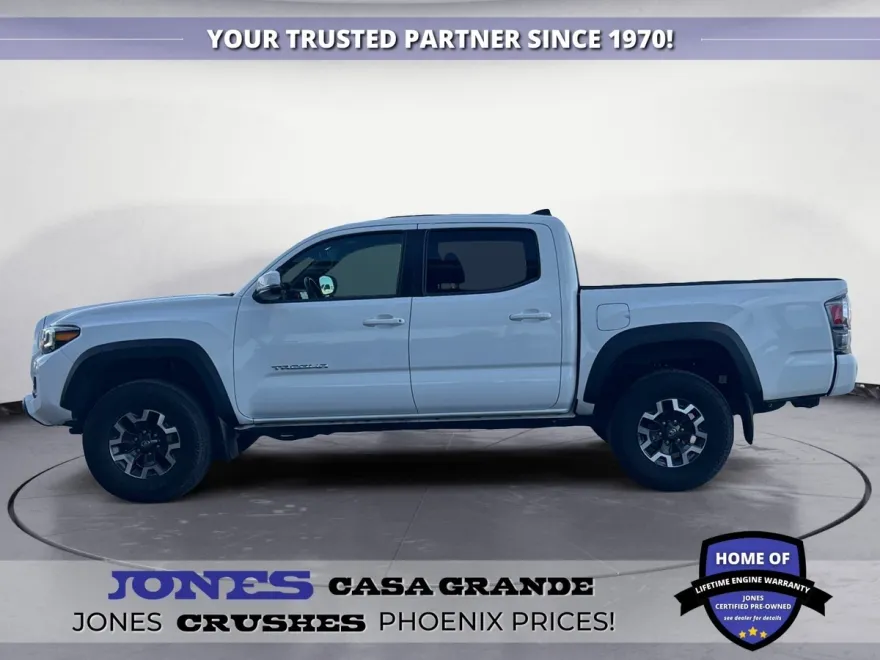 2022 Toyota Tacoma TRD Off-Road V6 photo 1