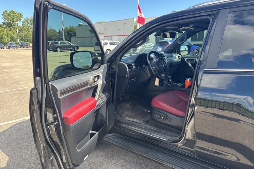 2021 Lexus GX 460 Black Line Special Edition photo 1