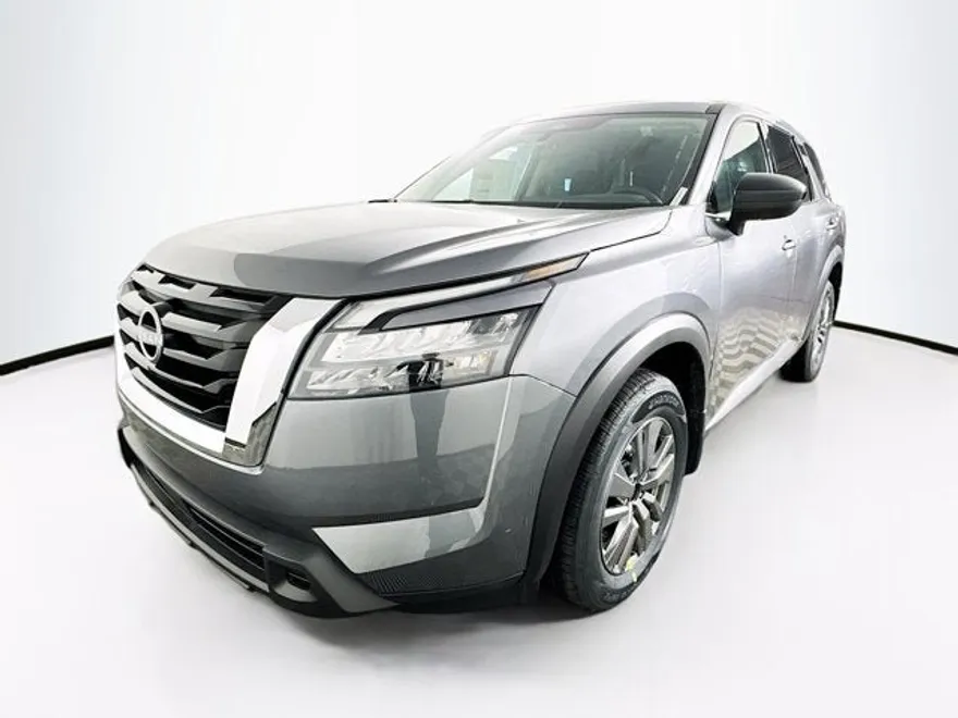 2025 Nissan Pathfinder S photo 1