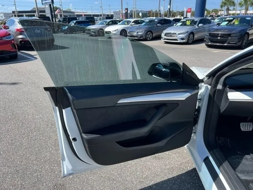2022 Tesla Model 3 Performance photo 17