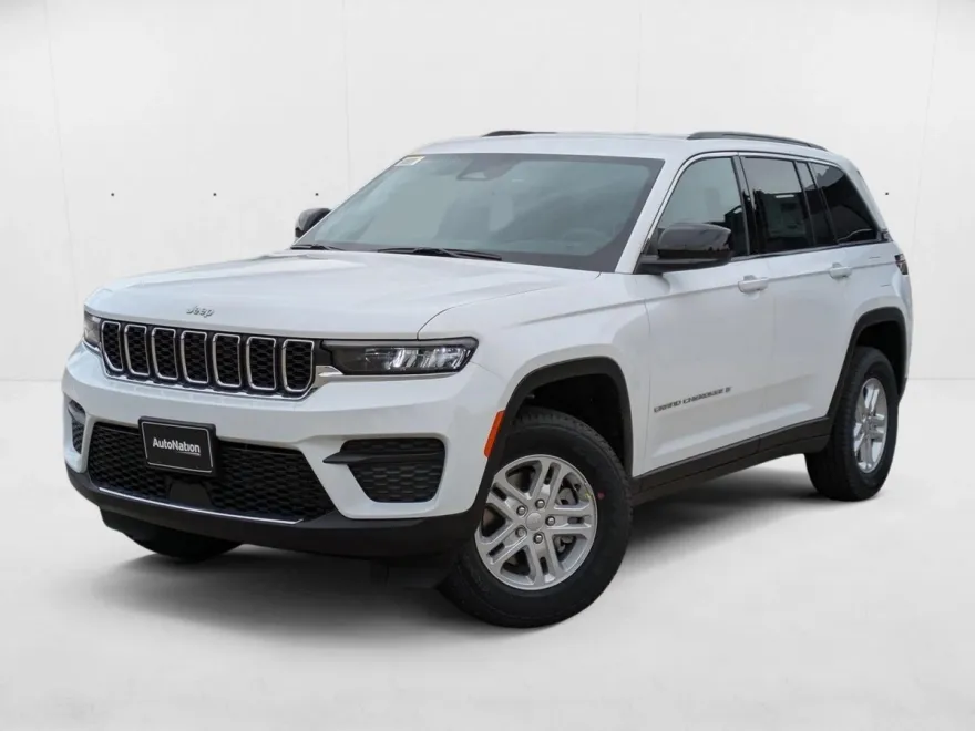 2025 Jeep Grand Cherokee Laredo photo 1