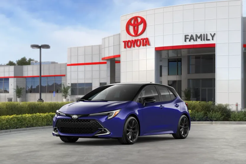 2025 Toyota Corolla XSE photo 1