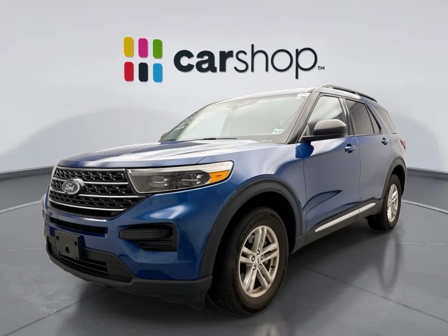 2022 Ford Explorer XLT photo 1
