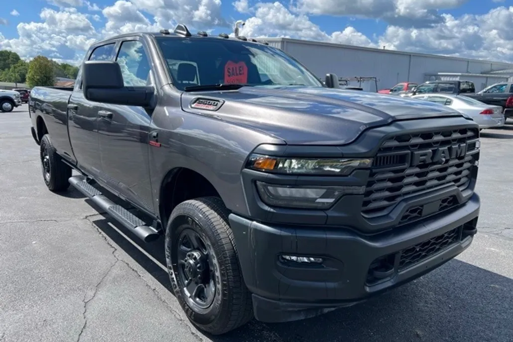 2025 Ram 2500 Tradesman photo 1