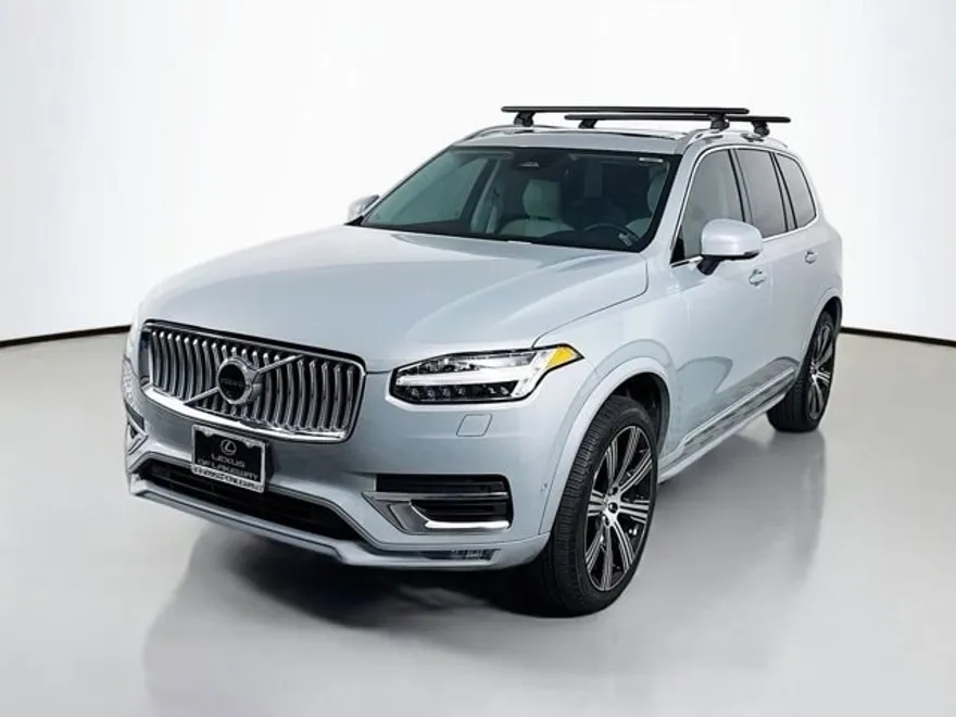 2025 Volvo XC90 Plus photo 1