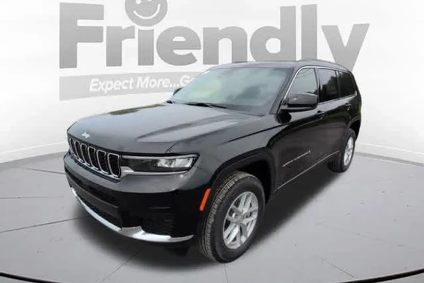 2025 Jeep Grand Cherokee Laredo X photo 1