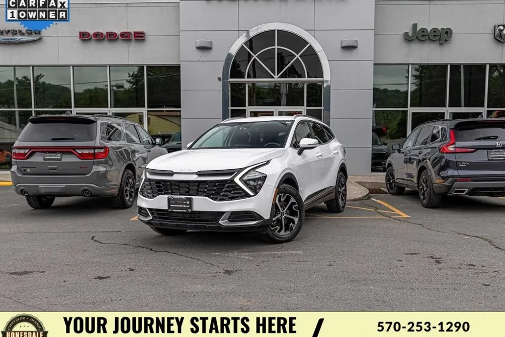 2023 Kia Sportage EX photo 1