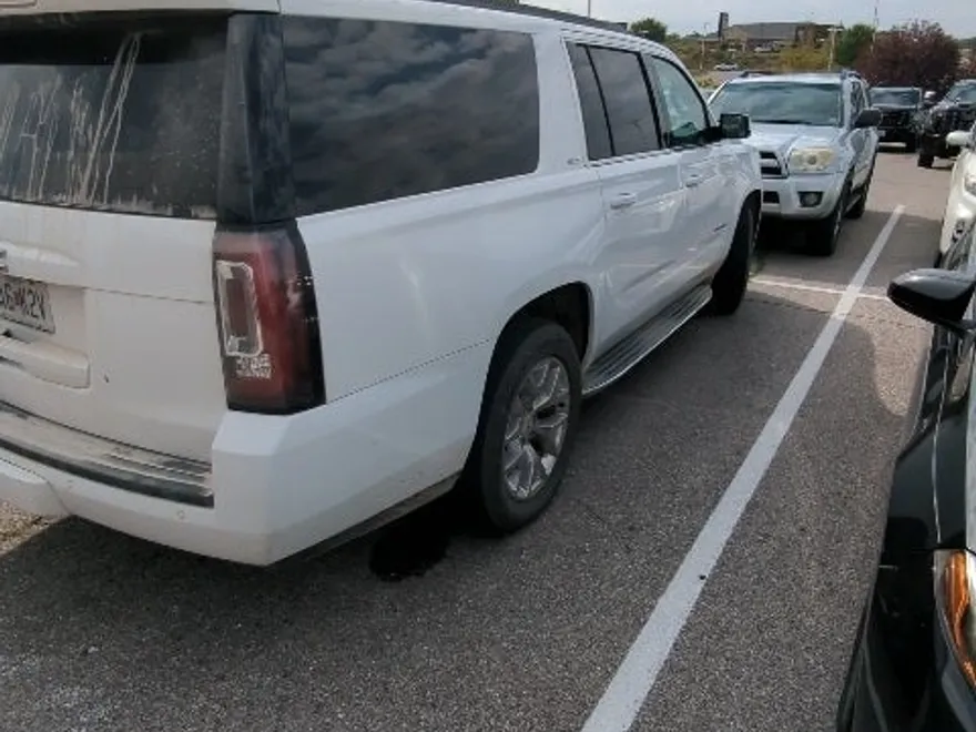 2015 Gmc Yukon XL SLT 1500 photo 1