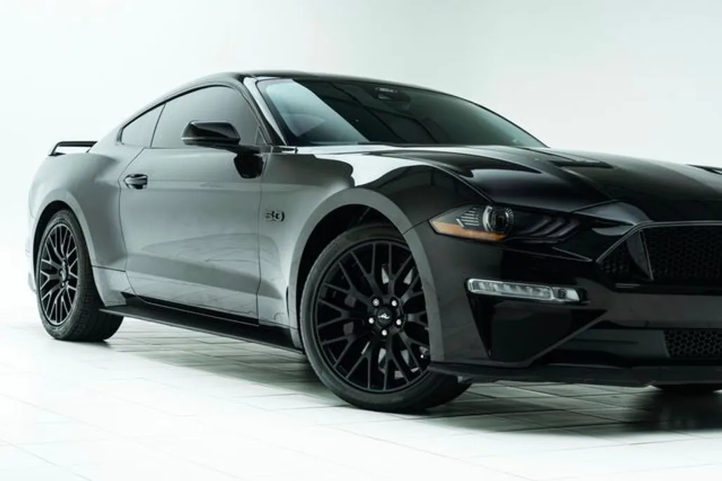 2022 Ford Mustang GT Premium photo 1