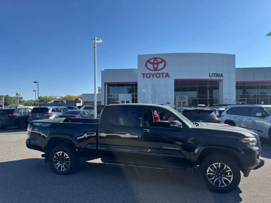 2023 Toyota Tacoma TRD Sport Double Cab V6 photo 1