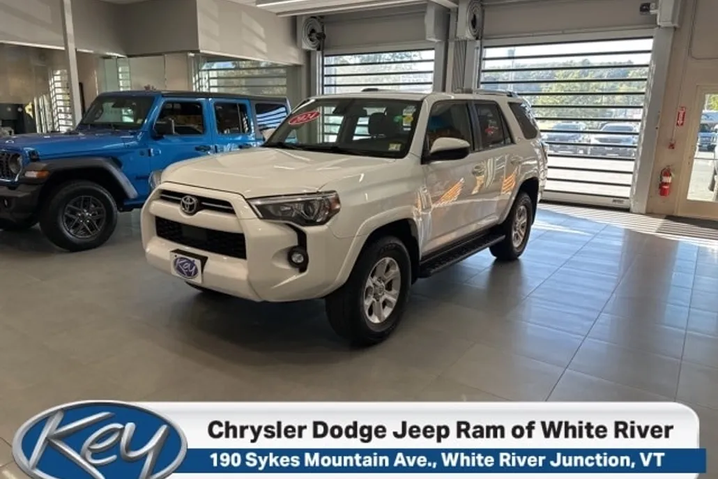 2024 Toyota 4Runner SR5 photo 1