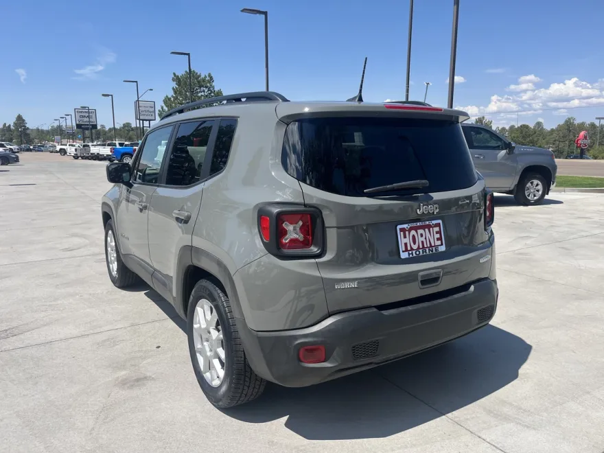 2021 Jeep Renegade Latitude photo 1