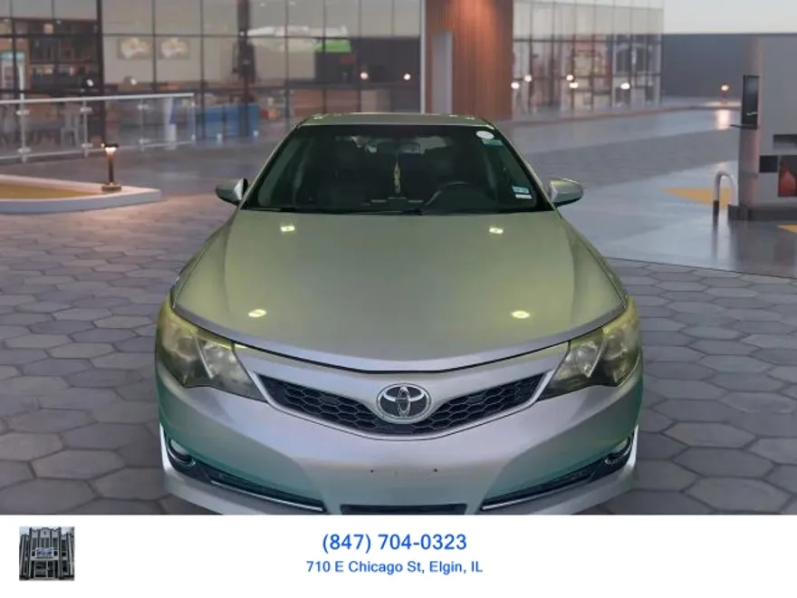 2014 Toyota Camry L photo 1