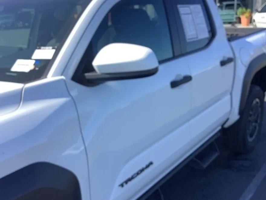 2024 Toyota Tacoma TRD Off-Road photo 1
