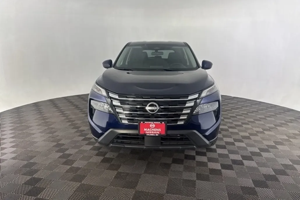 2024 Nissan Rogue SV photo 1