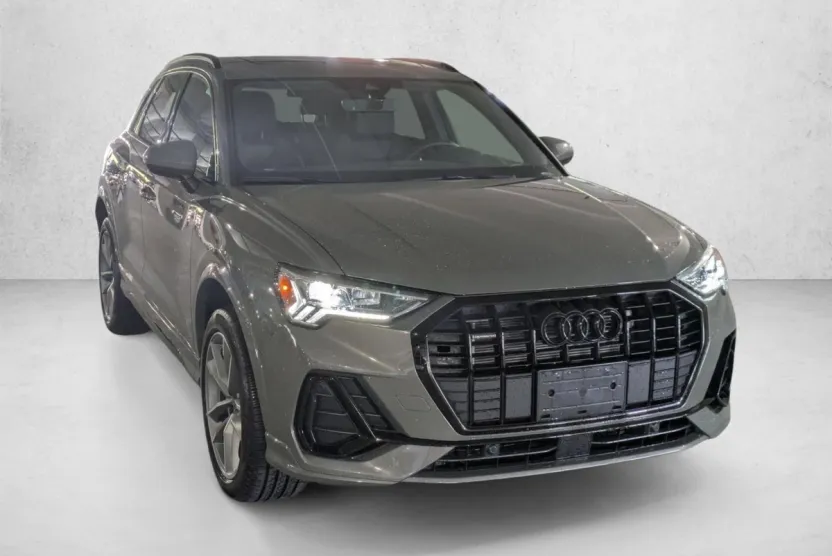 2025 Audi Q3 45 TFSI S line Premium photo 1