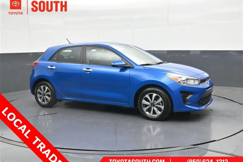 2023 Kia Rio S photo 1
