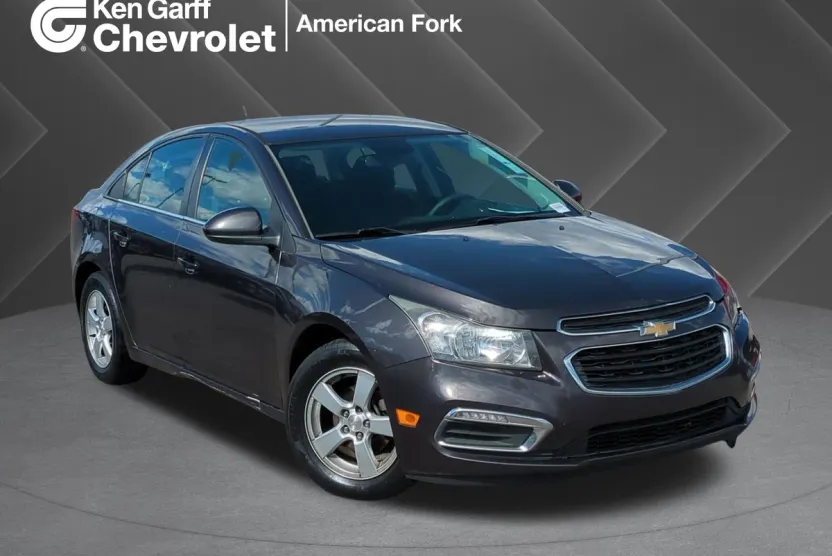2016 Chevrolet Cruze LT photo 1