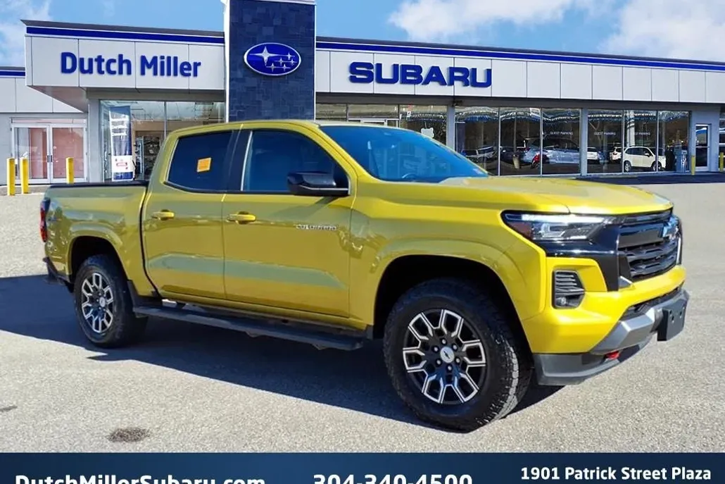 2023 Chevrolet Colorado Z71 photo 1