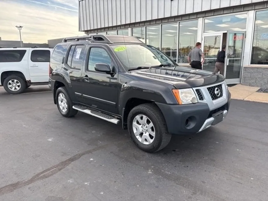 2011 Nissan Xterra S photo 1