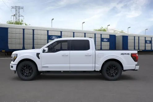 2025 Ford F-150 Lariat photo 3