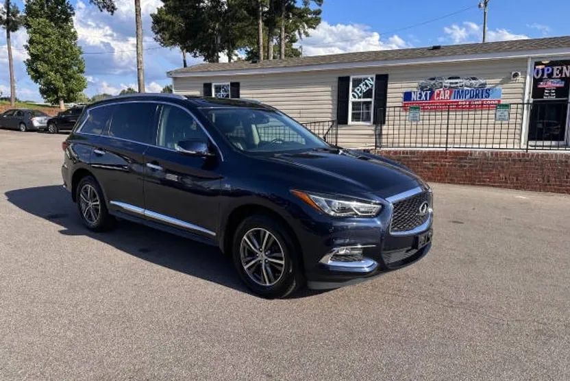 2017 Infiniti QX60 Base photo 1
