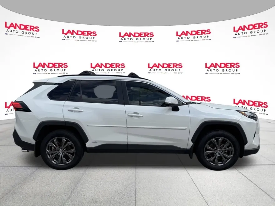 2022 Toyota RAV4 Hybrid XLE Premium photo 1