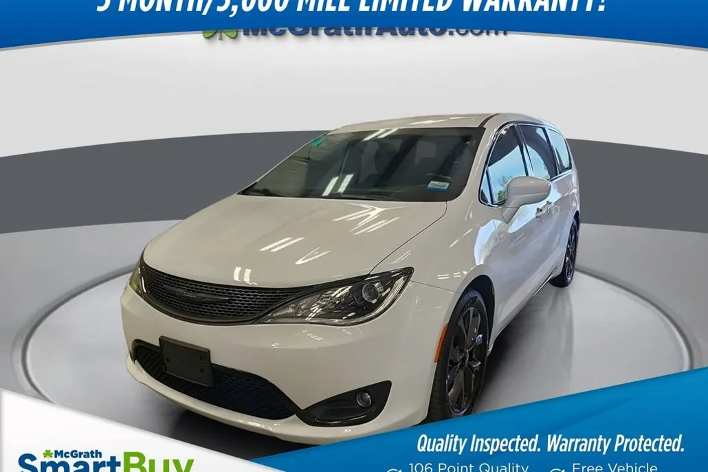 2018 Chrysler Pacifica Touring Plus photo 1
