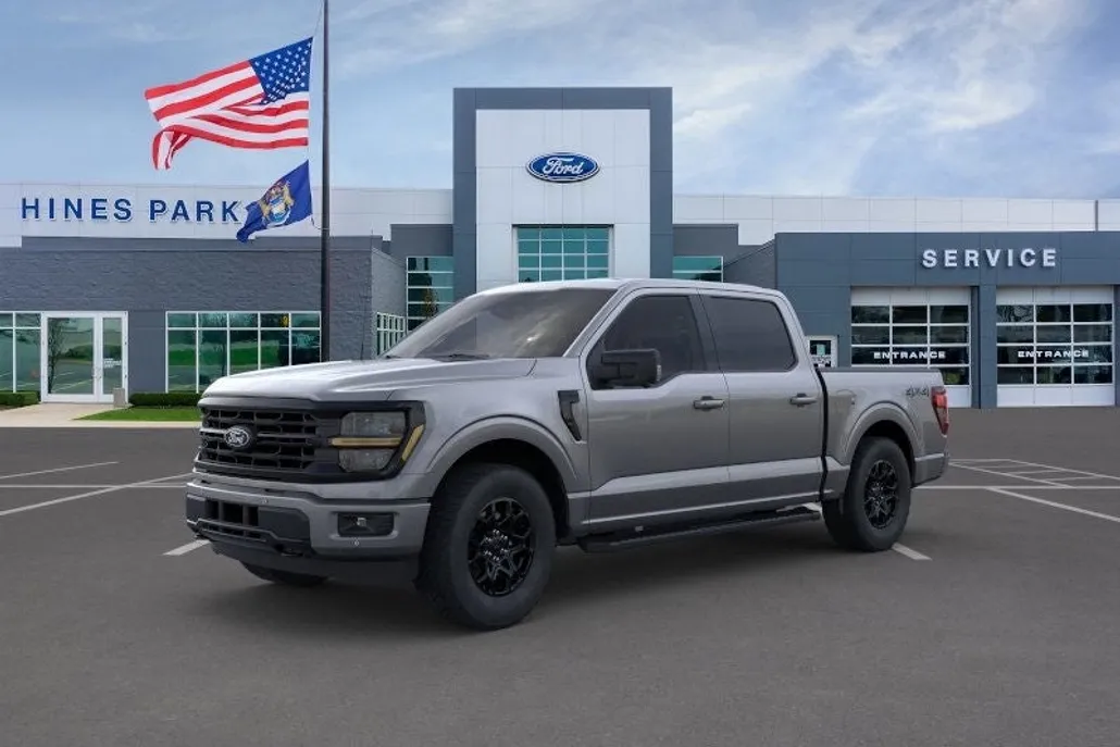 2025 Ford F-150 XLT photo 1
